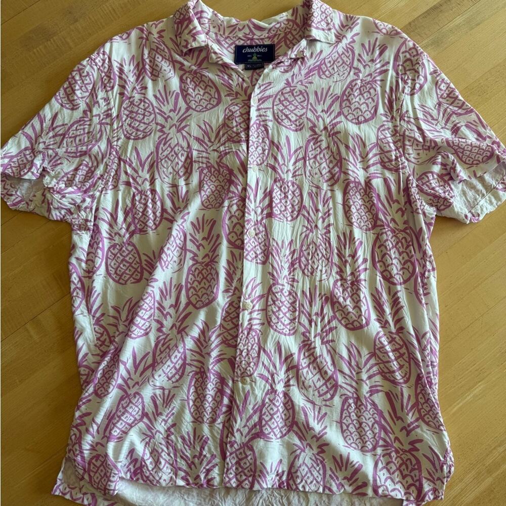 Chubbies White and Pink Pineapple Men's Shirt